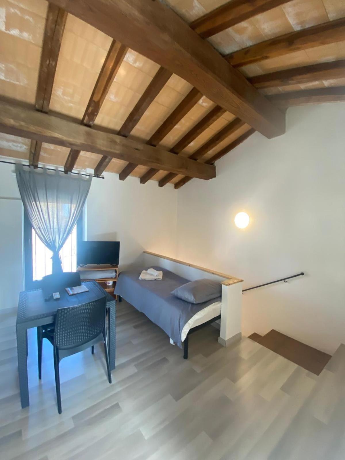 Velia'S Home Casa Vacanze B&B Castel Sant'Elia Eksteriør bilde